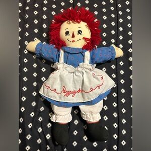 Raggedy Ann doll w/ call out -